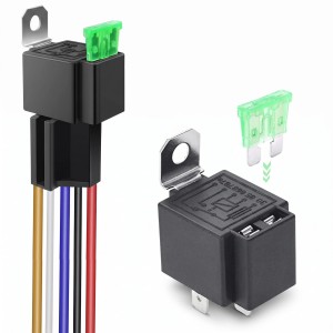 Przekaźnik samochodowy 12V 30A z bezpiecznikiem + gniazdo 5PIN 40 cm Sparky.jpg