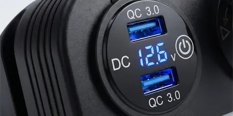 Podwójne gniazdo USB QC 3.0 z włącznikiem dotykowym